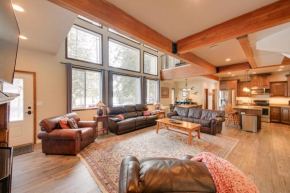 Expansive Group Lake House with Private Hot Tub!